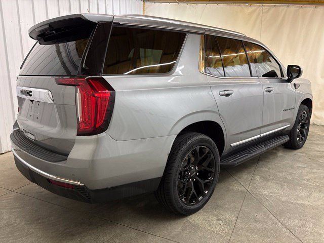 Used 2023 GMC Yukon SLT AWD/4WD image 5