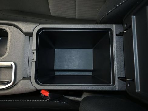 Used 2024 Nissan Sentra SV FWD image 18