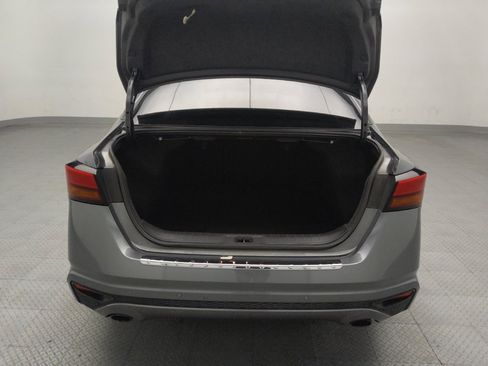 Used 2021 Nissan Altima 2.5 SR w/ SR Premium Package image 29