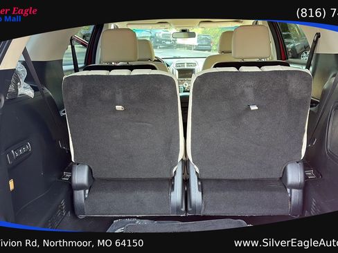 Used 2017 Ford Explorer Platinum AWD/4WD image 12