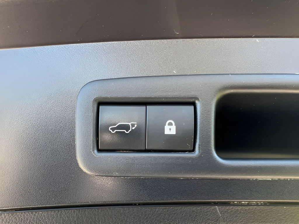 Used 2020 Lexus UX 250h w/ Premium Package AWD/4WD image 11