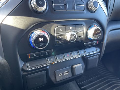 Used 2019 GMC Sierra 1500 Elevation w/ Elevation Value Package AWD/4WD image 19