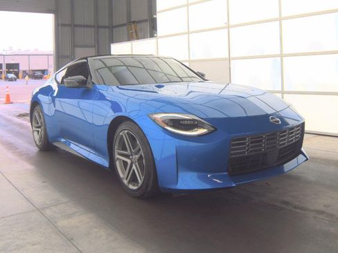 Certified 2024 Nissan Z Performance w/ Floor Mat Package RWD image 6