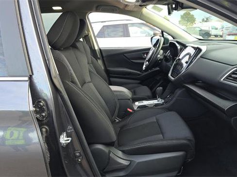 Used 2025 Subaru Ascent Premium image 9