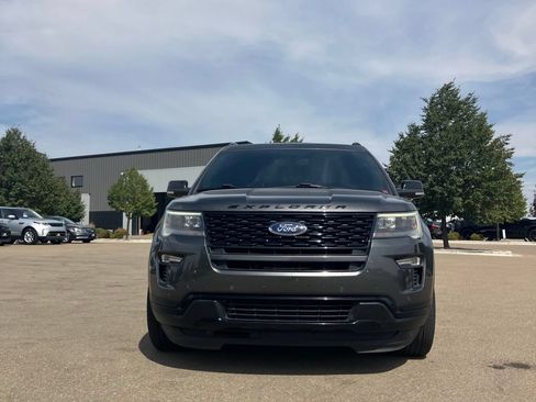 Used 2019 Ford Explorer Sport AWD/4WD image 2