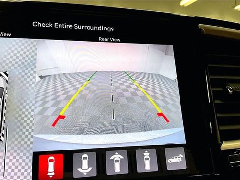 Used 2022 Chrysler Pacifica Pinnacle FWD image 30