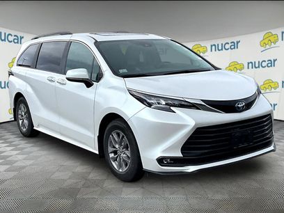 Used 2025 Toyota Sienna XLE w/ XLE Plus Package