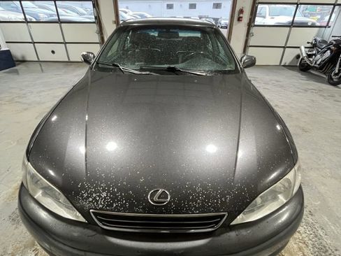 Used 2000 Lexus ES 330 image 4