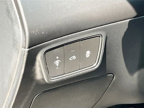 Used 2022 Hyundai Santa Cruz SEL w/ Activity Package image 10