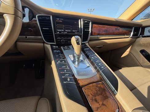 Used 2013 Porsche Panamera S RWD image 25
