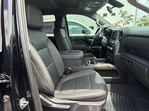 Used 2021 Chevrolet Silverado 1500 RST w/ Convenience Package II AWD/4WD image 14
