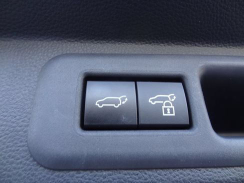 Used 2024 Toyota Sequoia Platinum AWD/4WD image 15