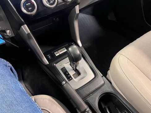 Used 2017 Subaru Forester 2.5i Limited w/ Popular Package #2 image 28