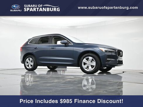 Used 2022 Volvo XC60 B5 Momentum image 30