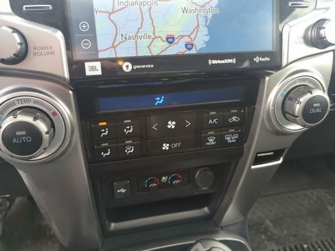 Used 2024 Toyota 4Runner Limited image 20