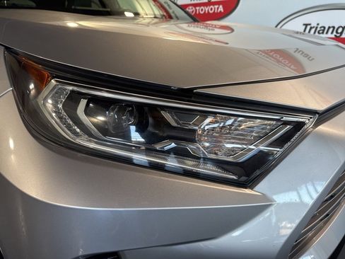Used 2021 Toyota RAV4 XSE image 12