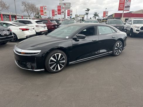 Used 2024 Lucid Air Pure image 3
