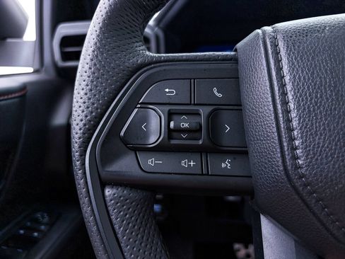 Used 2025 Toyota Tacoma TRD Pro AWD/4WD image 27