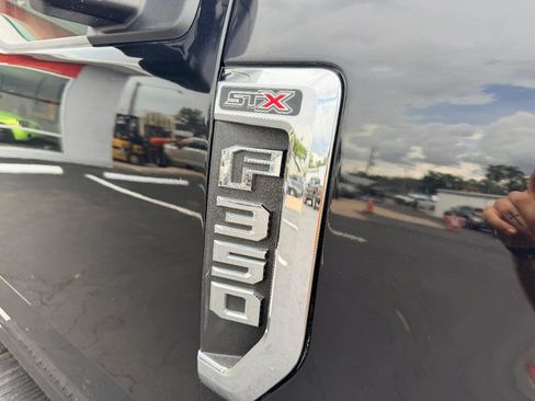 Used 2022 Ford F350 XL w/ STX Appearance Package AWD/4WD image 9