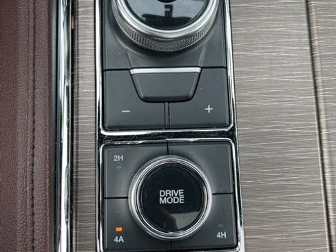 Used 2024 Ford Expedition Max Limited image 35