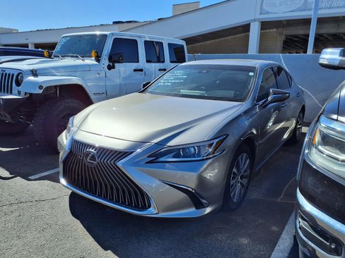 Used 2019 Lexus ES 350 image 1