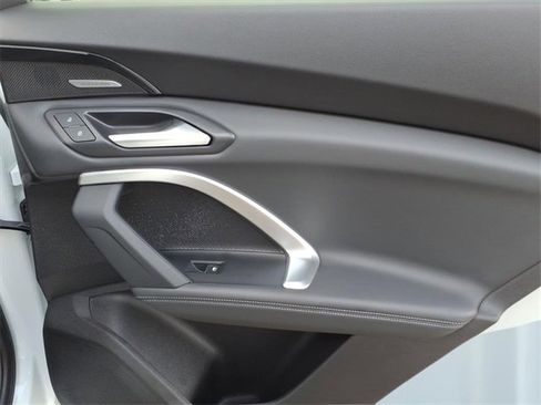 Used 2025 Audi Q5 Premium Plus w/ Premium Plus image 11