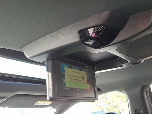 Used 2022 Honda Pilot Black Edition image 11