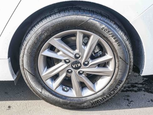 Used 2020 Kia Optima LX image 10