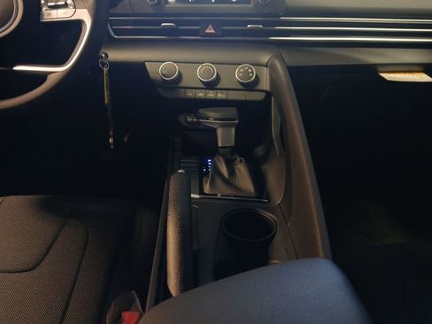New 2026 Hyundai Elantra SE FWD image 11