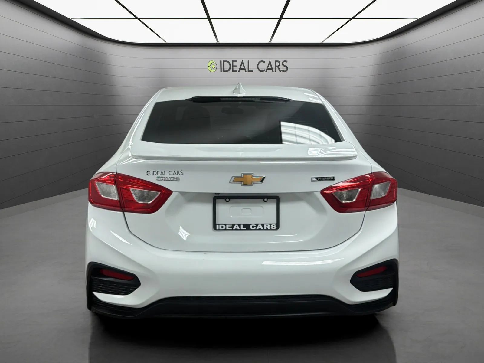 Used 2017 Chevrolet Cruze Premier w/ RS Package FWD image 6