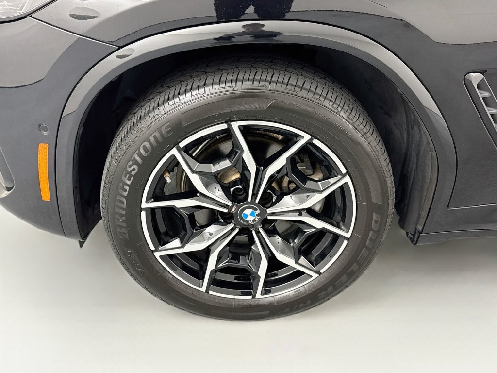 Used 2023 BMW X4 xDrive30i w/ M Sport Package AWD/4WD image 32