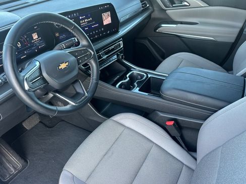 Used 2026 Chevrolet Traverse LT w/ Driver Confidence Package FWD image 10