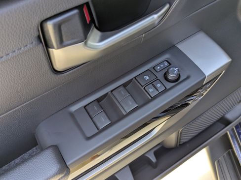 Used 2024 Toyota Tundra Limited image 7