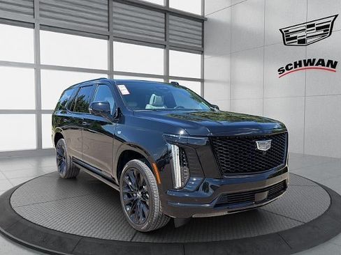Used 2026 Cadillac Escalade Platinum Sport w/ LPO, ONYX Package AWD/4WD image 2