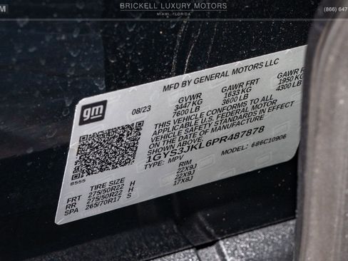 Used 2023 Cadillac Escalade ESV Luxury image 33