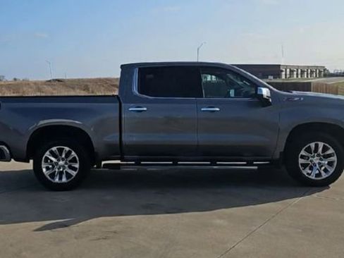 Used 2021 Chevrolet Silverado 1500 LTZ w/ LTZ Premium Package AWD/4WD image 9