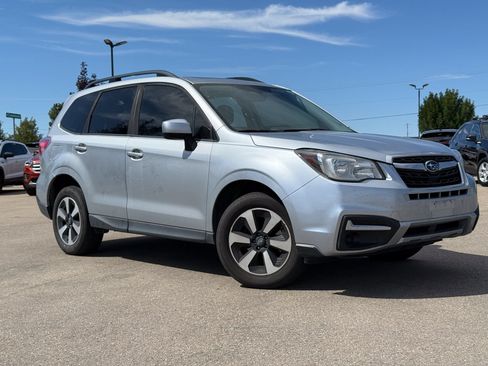 Used 2018 Subaru Forester 2.5i Premium AWD/4WD image 1