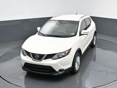 Used 2019 Nissan Rogue Sport SV w/ Technology Package AWD/4WD image 21