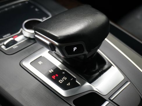 Used 2019 Audi Q5 2.0T Premium Plus image 22
