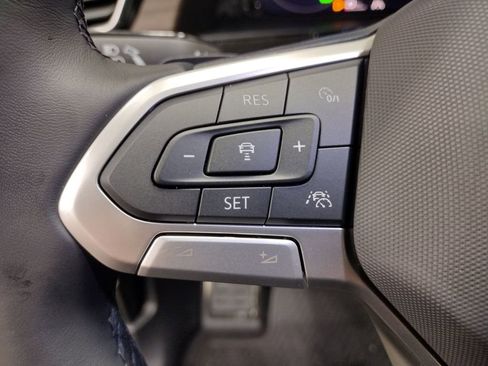 New 2026 Volkswagen Atlas SEL Premium R-Line image 32