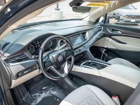 Used 2022 Buick Enclave Avenir w/ Avenir Technology Package AWD/4WD image 18