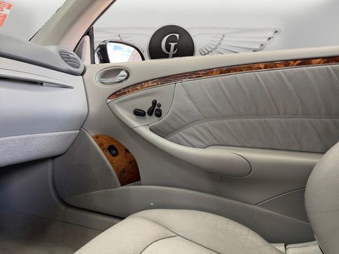 Used 2005 Mercedes-Benz CLK 500 Cabriolet image 20