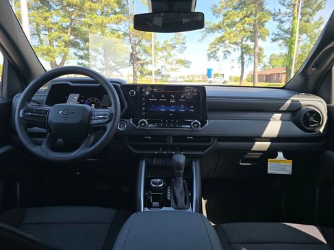 New 2026 Chevrolet Colorado Trail Boss AWD/4WD image 12