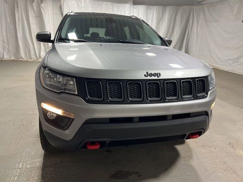Used 2020 Jeep Compass Trailhawk AWD/4WD image 2