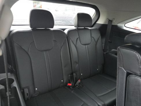 Used 2024 Kia Sorento S w/ Panoramic Sunroof Package AWD/4WD image 15