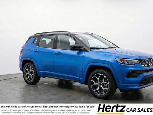 Used 2025 Jeep Compass Limited AWD/4WD image 1