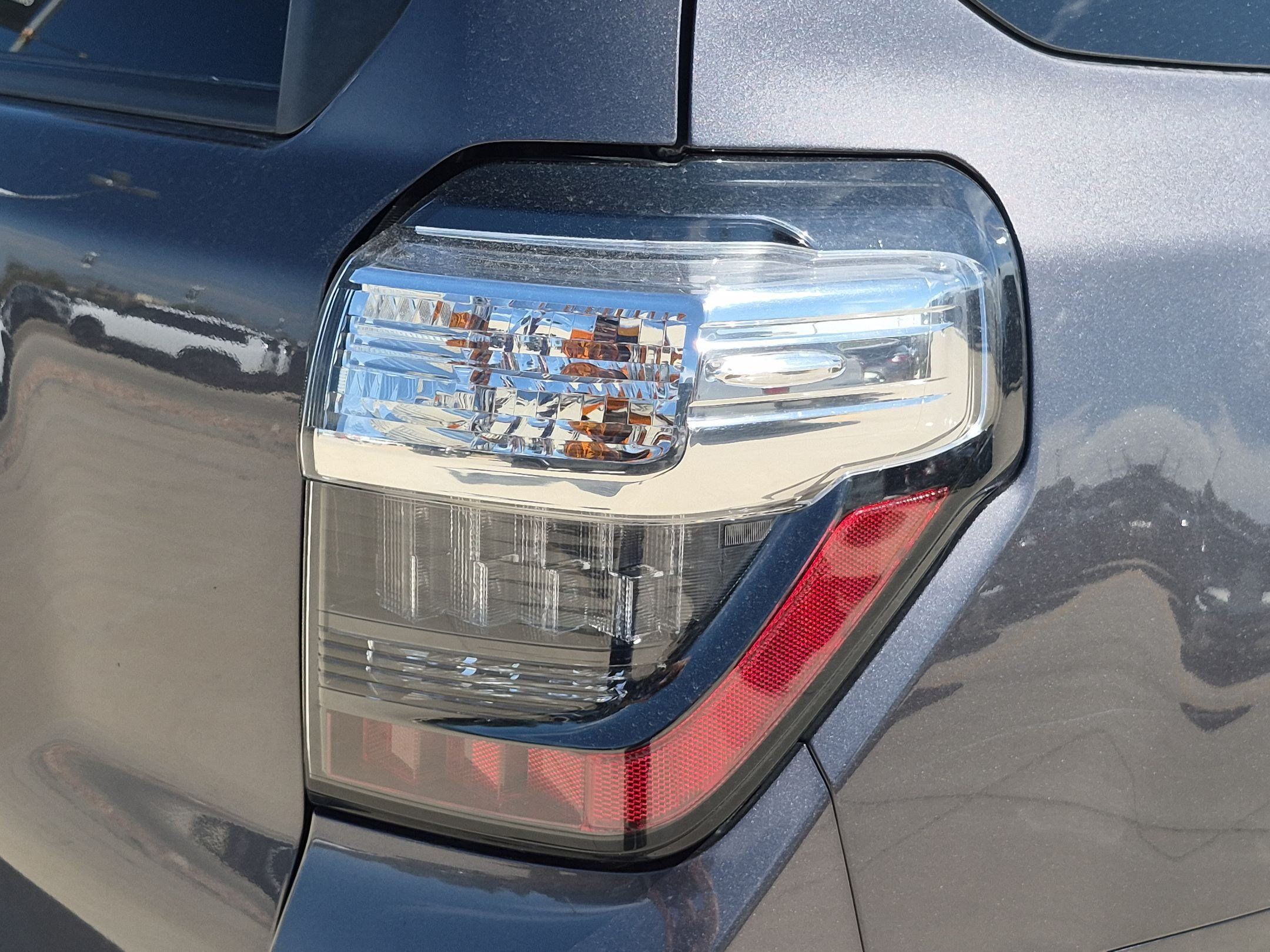 Used 2022 Toyota 4Runner SR5 AWD/4WD image 12
