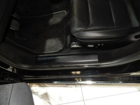 Used 2021 Tesla Model S Plaid image 13