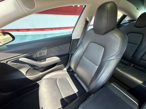 Used 2018 Tesla Model 3 RWD image 12
