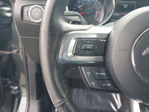 Used 2015 Ford Mustang Coupe image 25